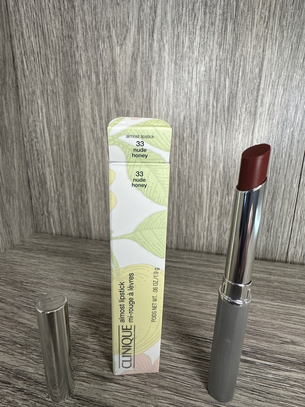 Clinique Almost Lipstick 33 Nude Honey